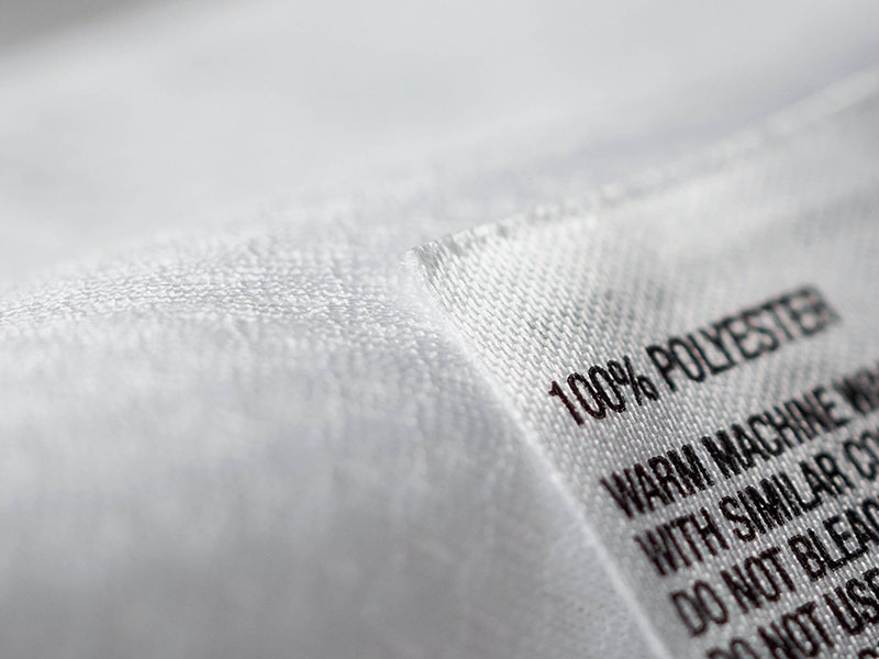 Polyester không bị biến chất dễ dàng sử dụng được lâu dài